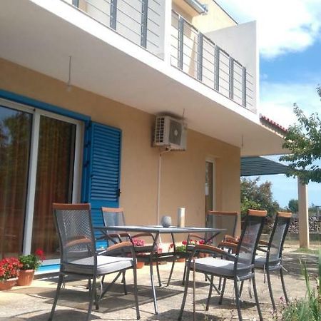 Holiday Home Anita Unesic Exterior photo