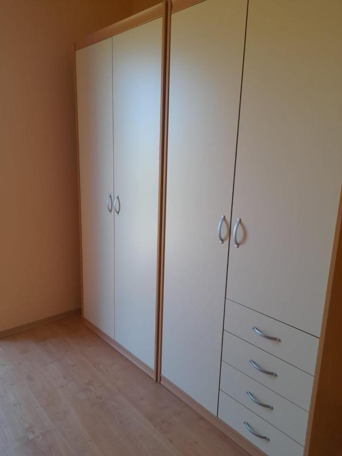 Holiday Home Anita Unesic Exterior photo